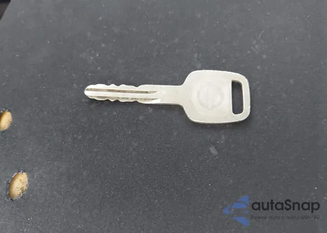 2013 Nissan Versa 1.6 S z USA, uszkodzony, nr VIN 3N1CN7APXDL819077